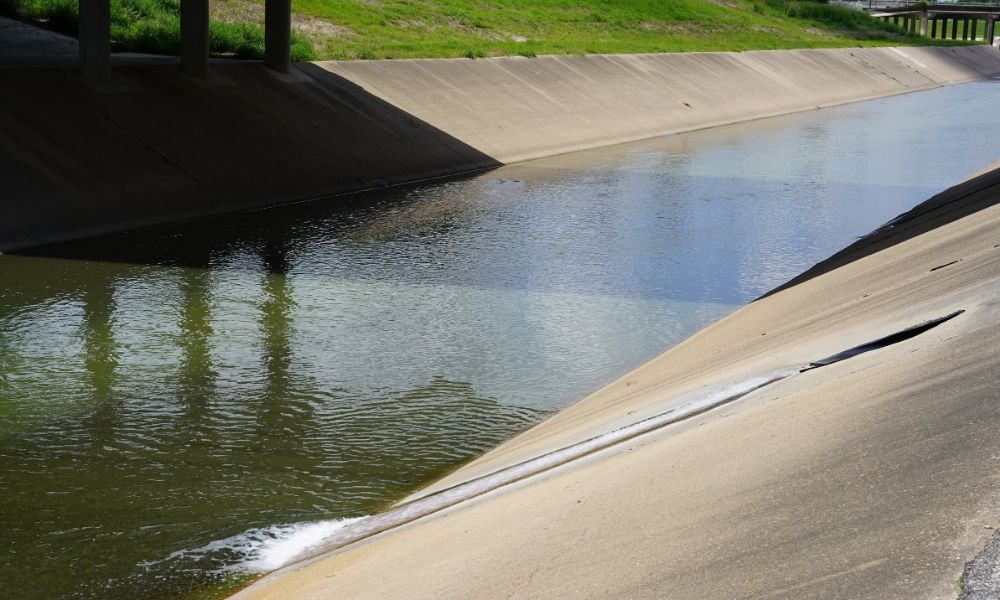 Ways To Counter the Negative Effects of Urban Runoff